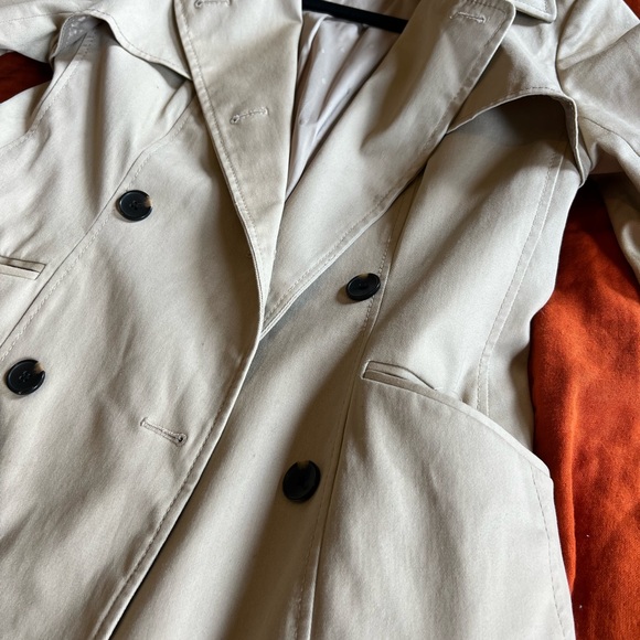 Trench coat - Picture 4 of 12